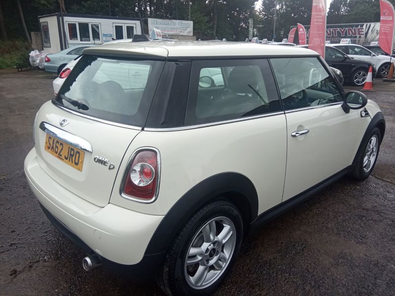 MINI HATCH ONE