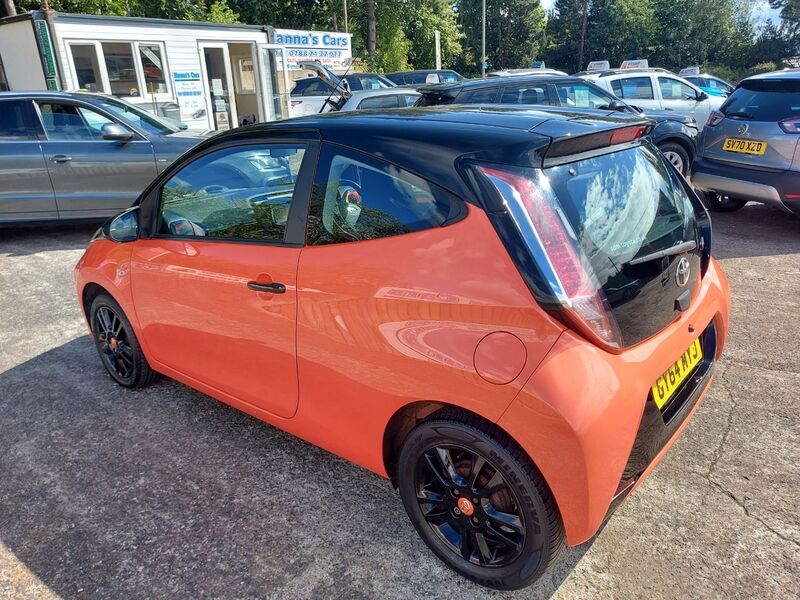 TOYOTA AYGO